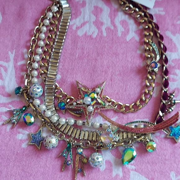 NWT Betsey Johnson CELESTIAL STARLET DRAMA NECKLACE - Picture 9 of 15
